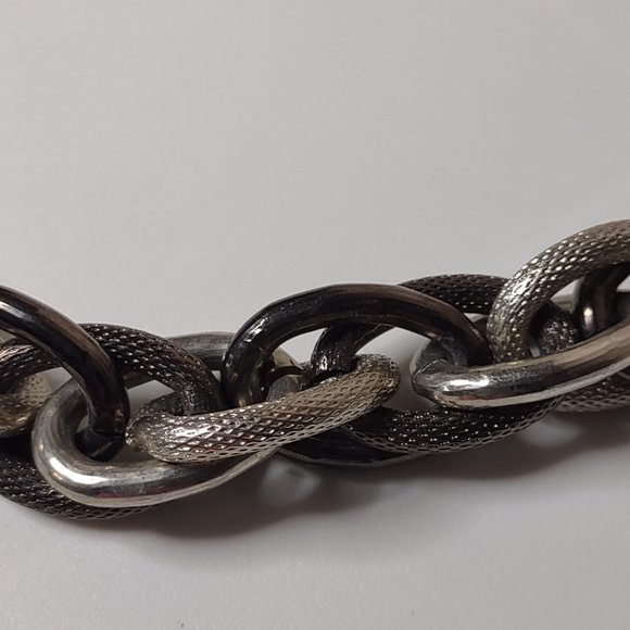 Black And Silver Tone Lightweight Large Link Chain Necklace - Picture 3 of 11